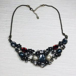 KISS ME Statement Necklace Flowers Cabachons